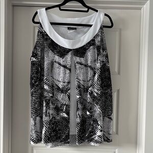 Crystal Black and White double layered Sleeveless Top size 1X.